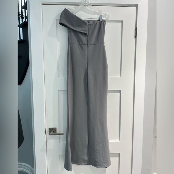 Grey One-Shoulder Dress with slit - Picture 3 of 6